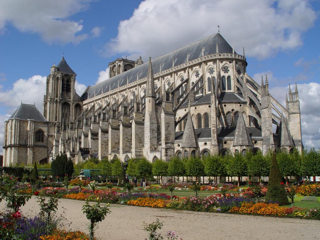 Campanile Bourges Nord - Saint-Doulchard Otel Dış mekan fotoğraf